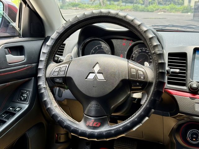 MITSUBISHI三菱 LANCER IO  第6張相片