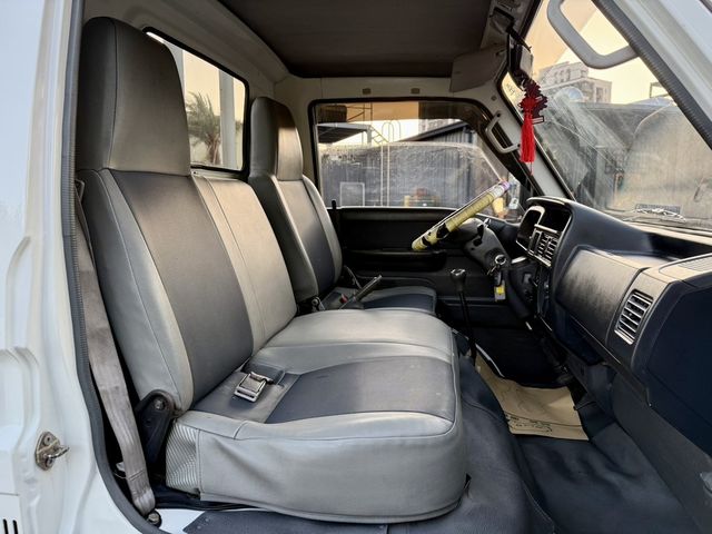 FORD福特 ECONOVAN  第6張相片