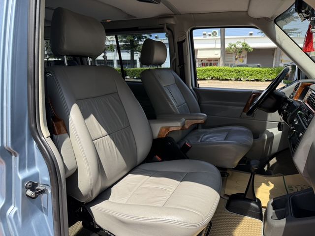 VOLKSWAGEN福斯 T4 CARAVELLE VR6  第6張相片