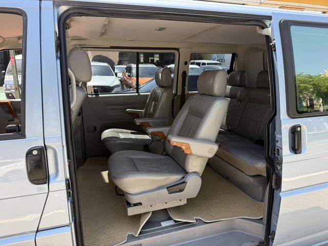 VOLKSWAGEN福斯 T4 CARAVELLE VR6  第7張相片
