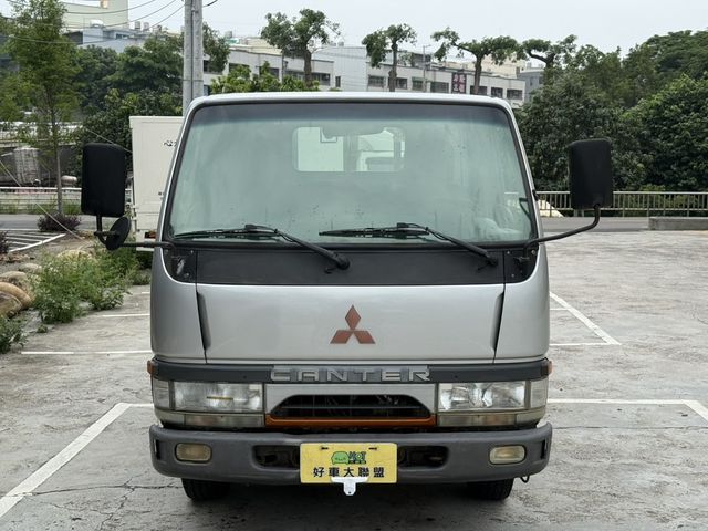 MITSUBISHI三菱 CANTER  第2張相片