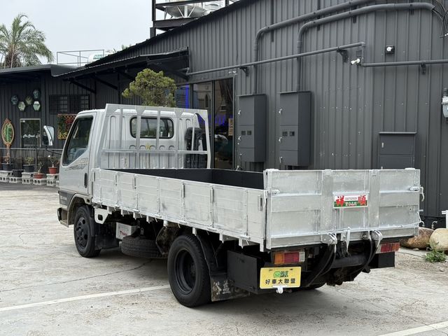 MITSUBISHI三菱 CANTER  第3張相片