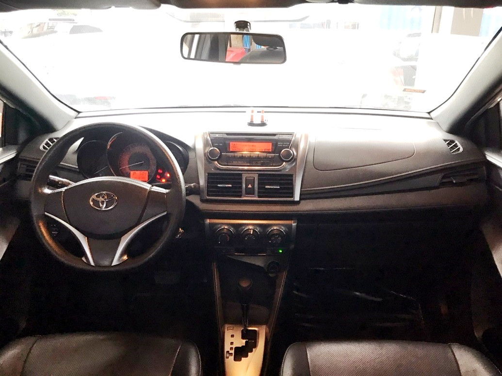 2017 Toyota yaris 1.5L ☑後座六四分離☑代步車首選☑經濟實惠☑省油☑售後五年保固  第5張相片