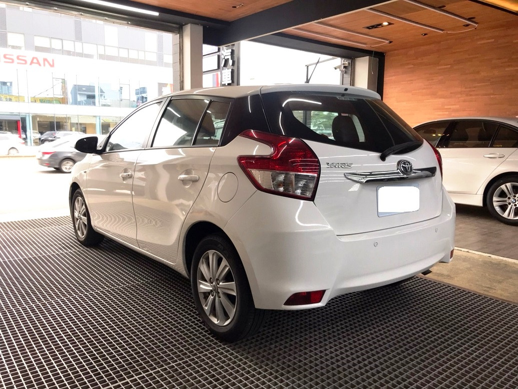 2017 Toyota yaris 1.5L ☑後座六四分離☑代步車首選☑經濟實惠☑省油☑售後五年保固  第8張相片