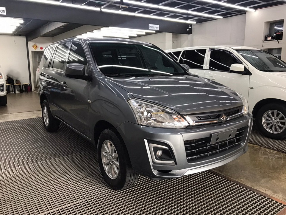 2018 Mitsubishi CMC zinger 質感蒼岩灰 2.4l 自排 可視訊賞車/客貨兩用/定速/後座出風口/售後五年保固/事業休閒 一車滿足！  第1張相片