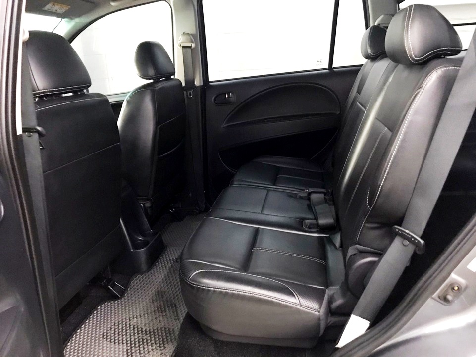 2018 Mitsubishi CMC zinger 質感蒼岩灰 2.4l 自排 可視訊賞車/客貨兩用/定速/後座出風口/售後五年保固/事業休閒 一車滿足！  第5張相片