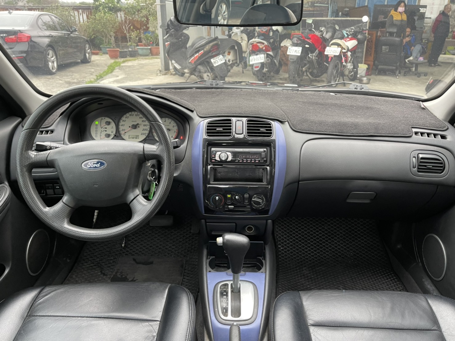 FORD Tierra LS 1.6 2006年  第5張相片