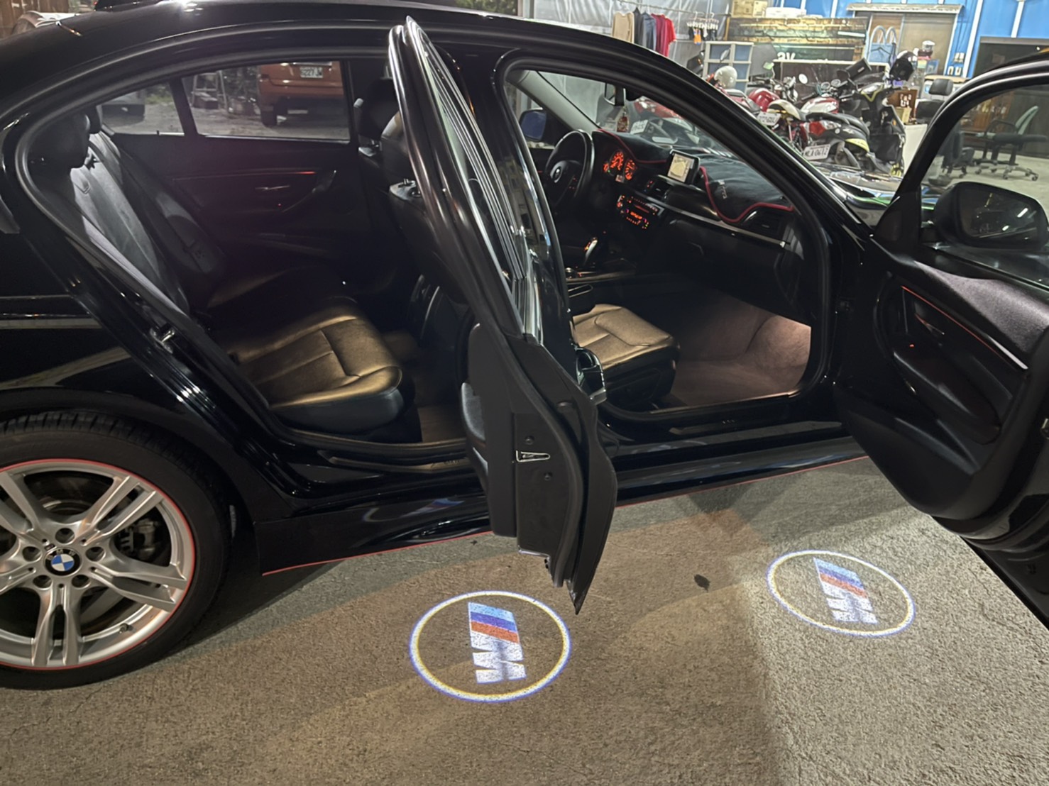 BMW 328i (F30) 2014年  第7張相片