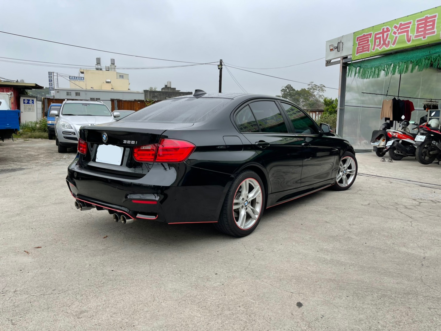 BMW 328i (F30) 2014年  第10張相片