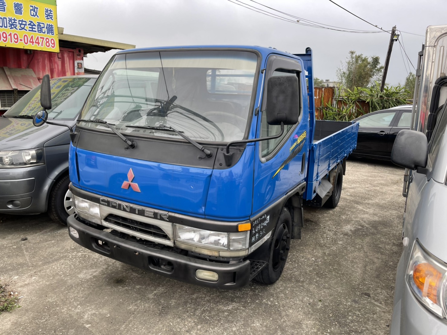 2006年 三菱 MITSUBISHI Canter 六輪 柴油渦輪增壓  第1張相片