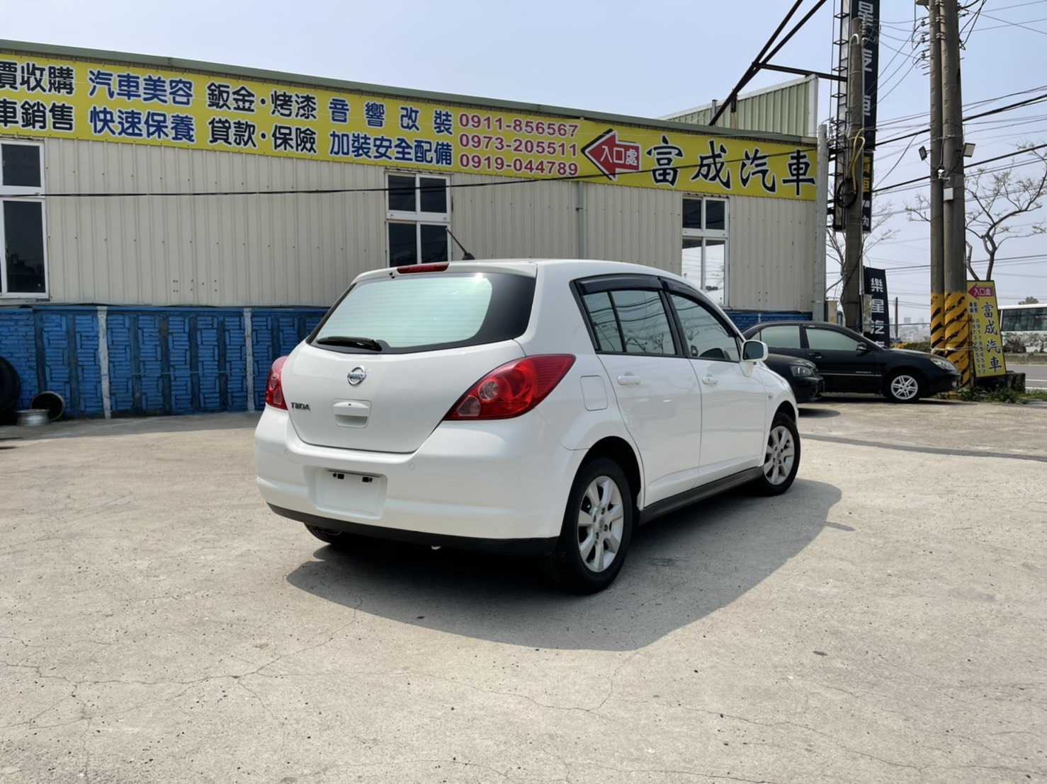 Nissan Tiida 1.8 S 2007  第2張相片