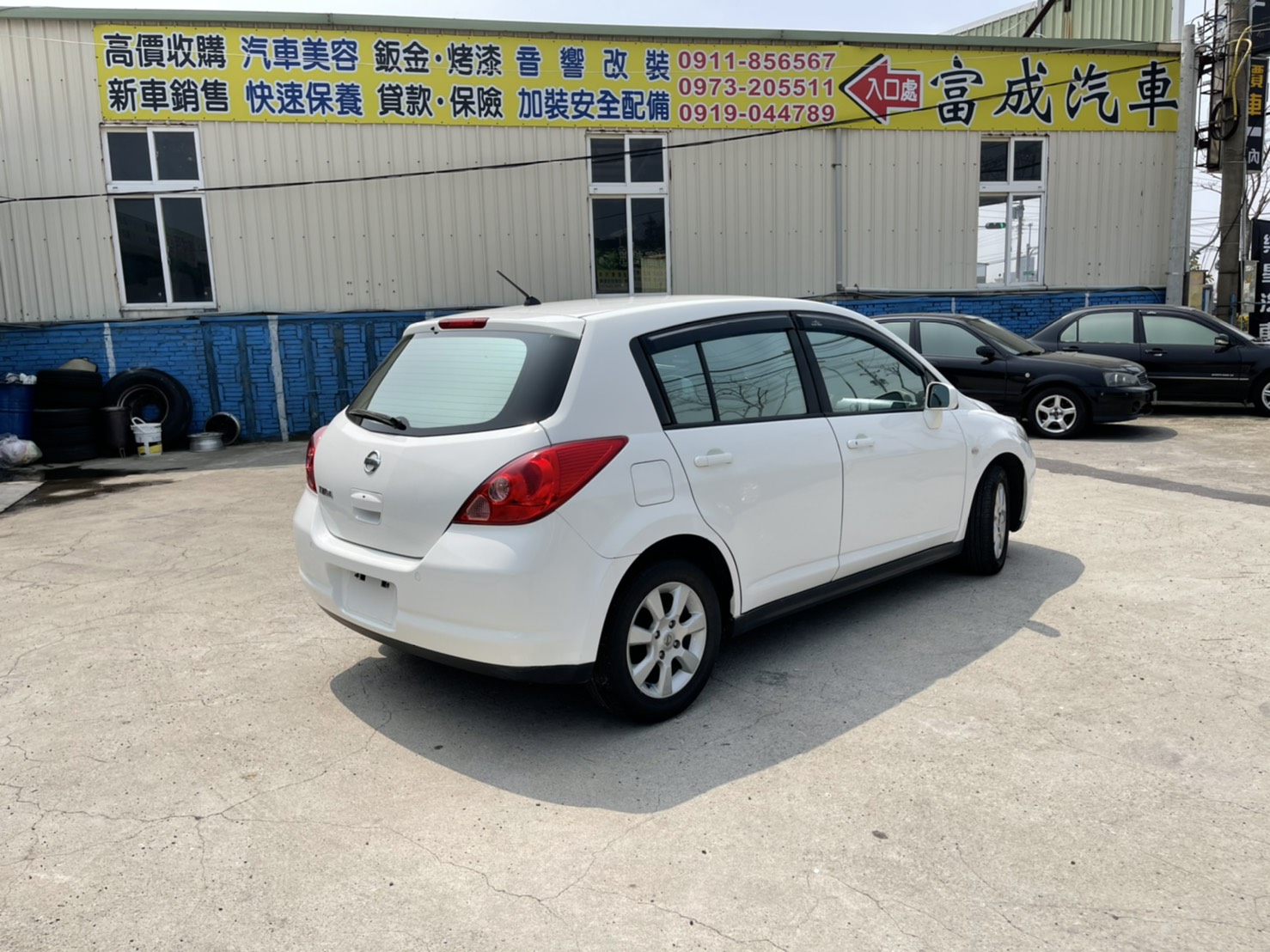 Nissan Tiida 1.8 S 2007  第9張相片