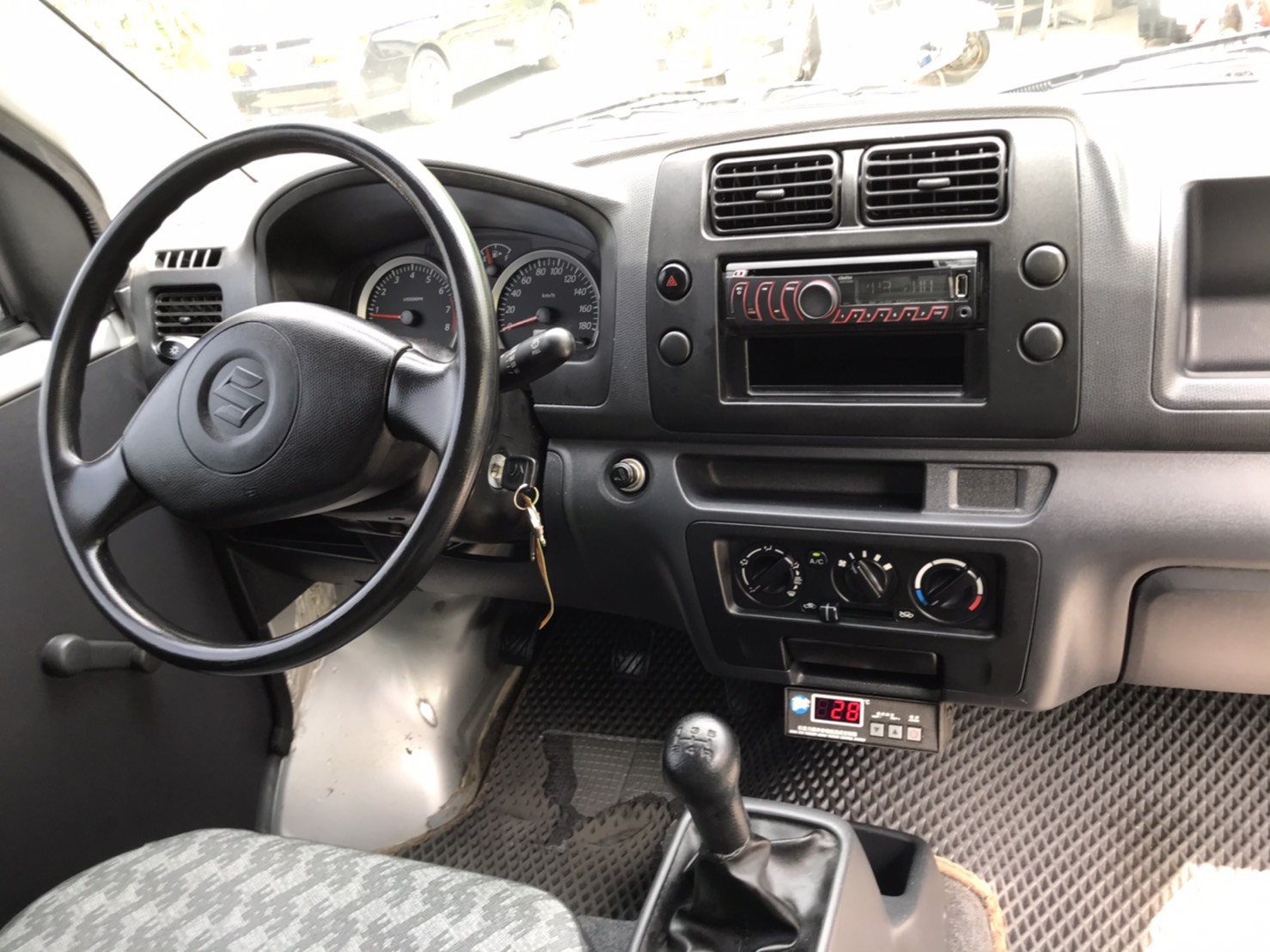 2014年鈴木SUZUKI Carry 1.6 冷凍箱 保溫箱 小發財 有認證  第3張相片