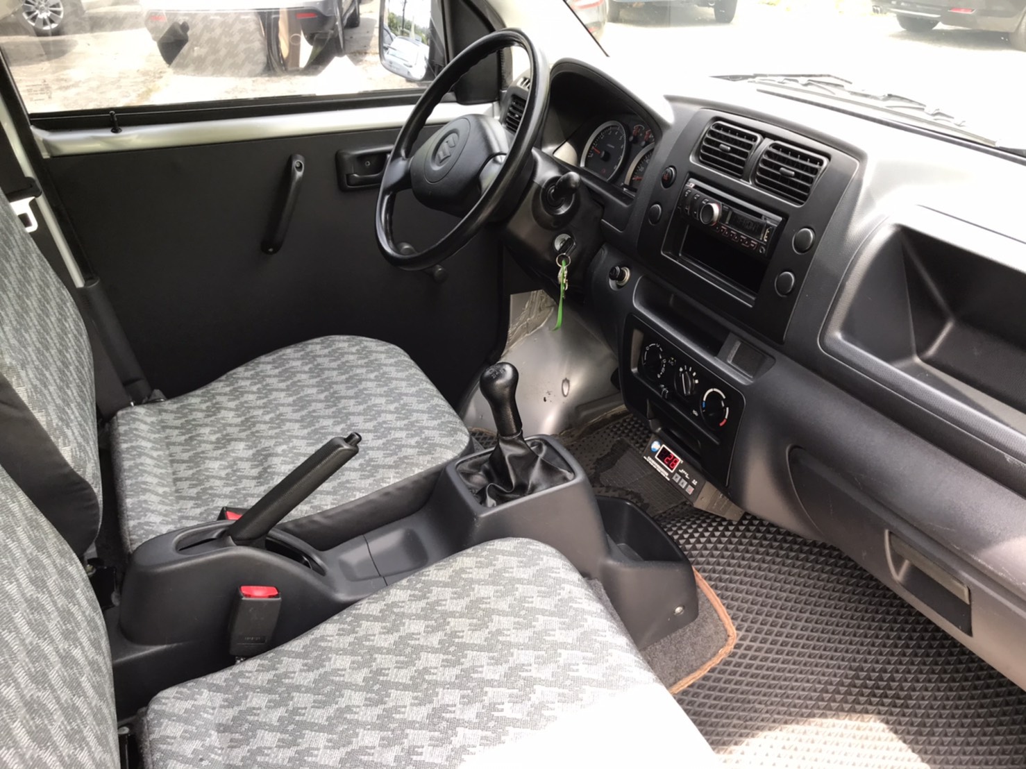 2014年鈴木SUZUKI Carry 1.6 冷凍箱 保溫箱 小發財 有認證  第6張相片