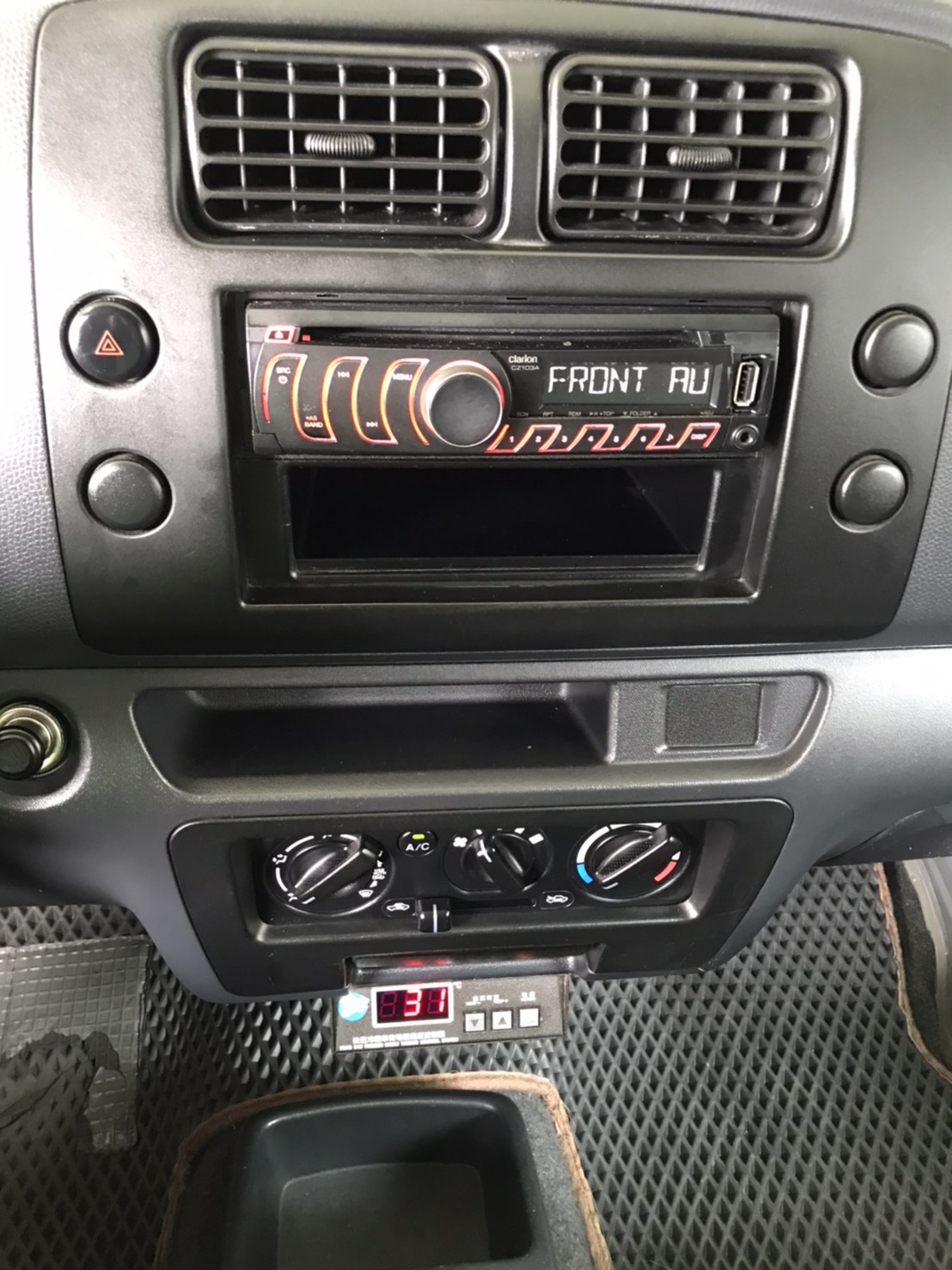 2014年鈴木SUZUKI Carry 1.6 冷凍箱 保溫箱 小發財 有認證  第7張相片