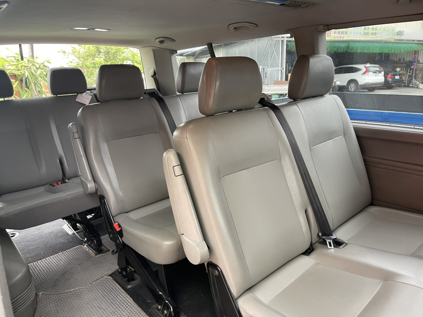 福斯Volkswagen T5 Caravelle 2.0 TDI 長軸LWB  第4張相片