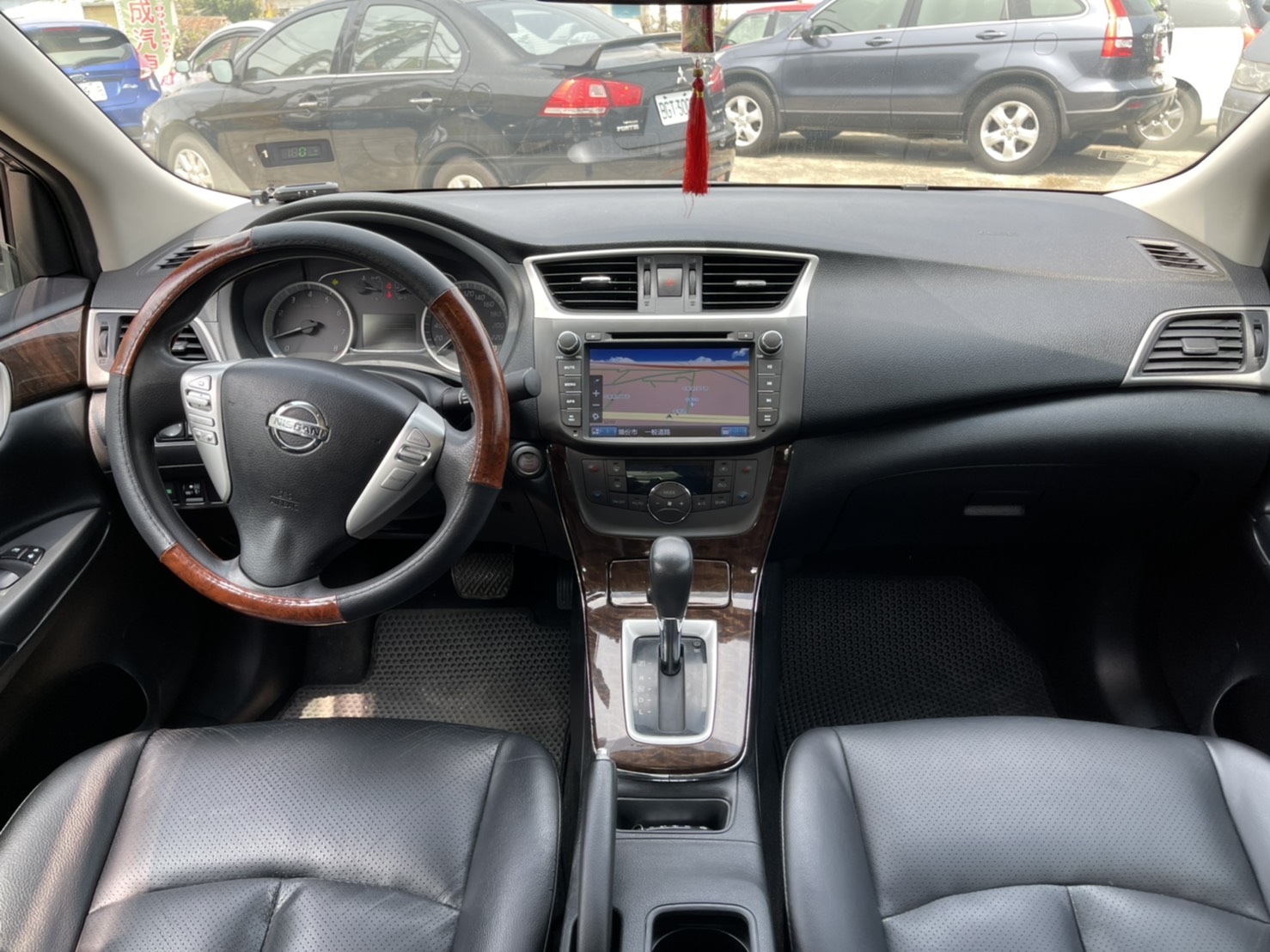 Nissan Super Sentra 1.8 豪華版 2016年  第2張相片