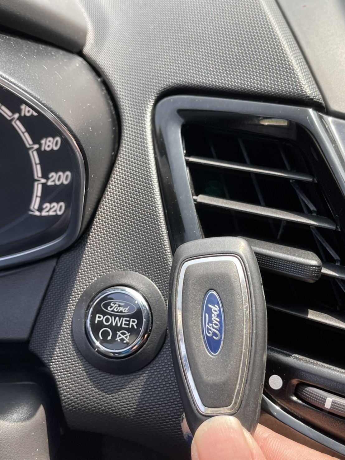 FORD Fiesta 1.0 EcoBoost 運動型 (Mk6)  第8張相片
