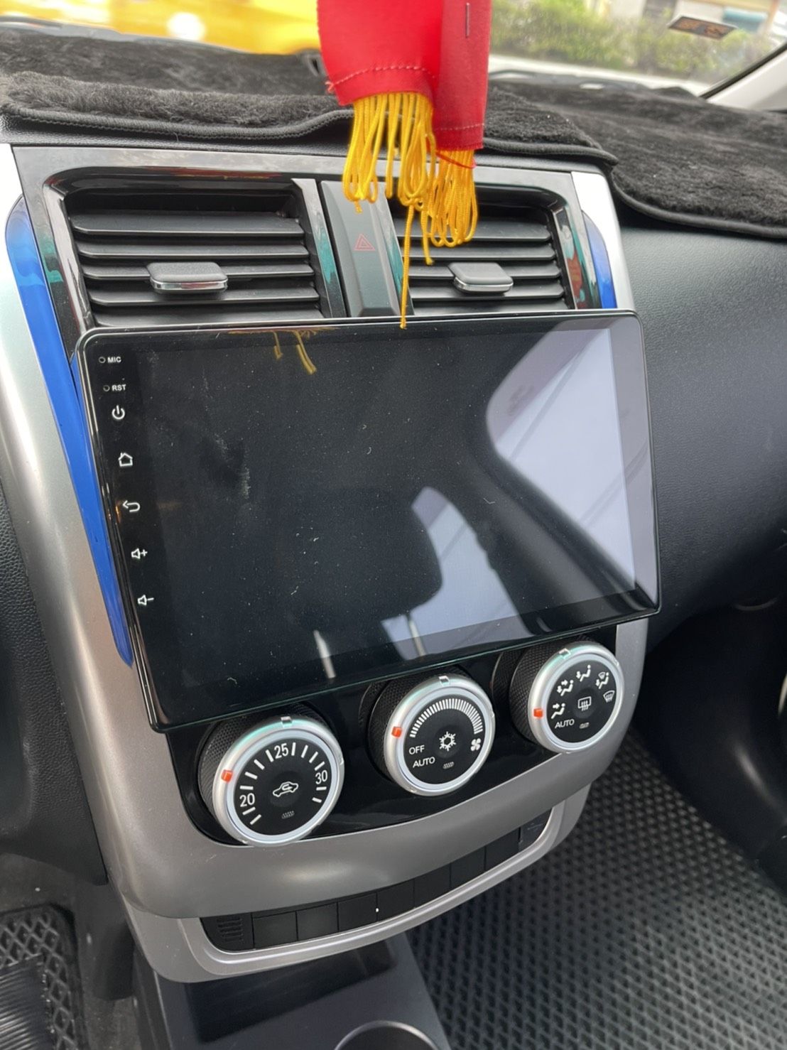 三菱MITSUBISHI Colt Plus 1.5 旗艦型 IKEY免持鑰匙 2013年  第5張相片