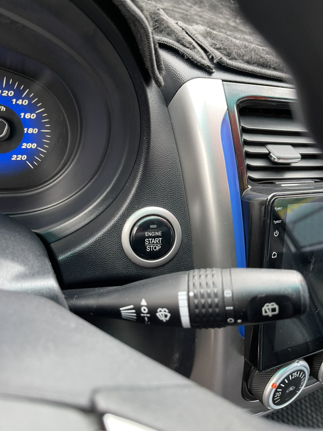 三菱MITSUBISHI Colt Plus 1.5 旗艦型 IKEY免持鑰匙 2013年  第8張相片