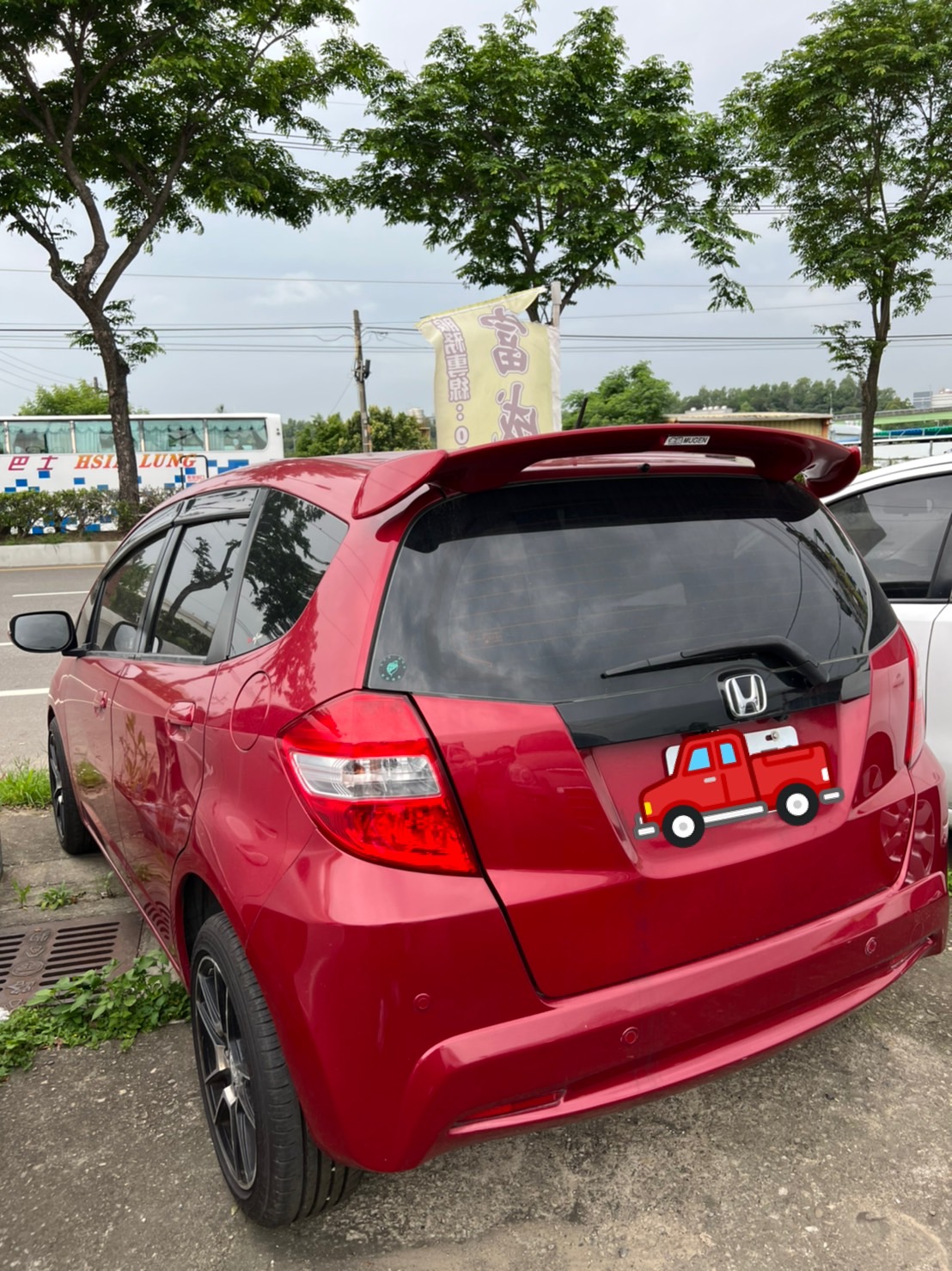 Honda Fit 2012 本田小車 Honda FIT 省油 靈巧的小車 魂動紅  第2張相片