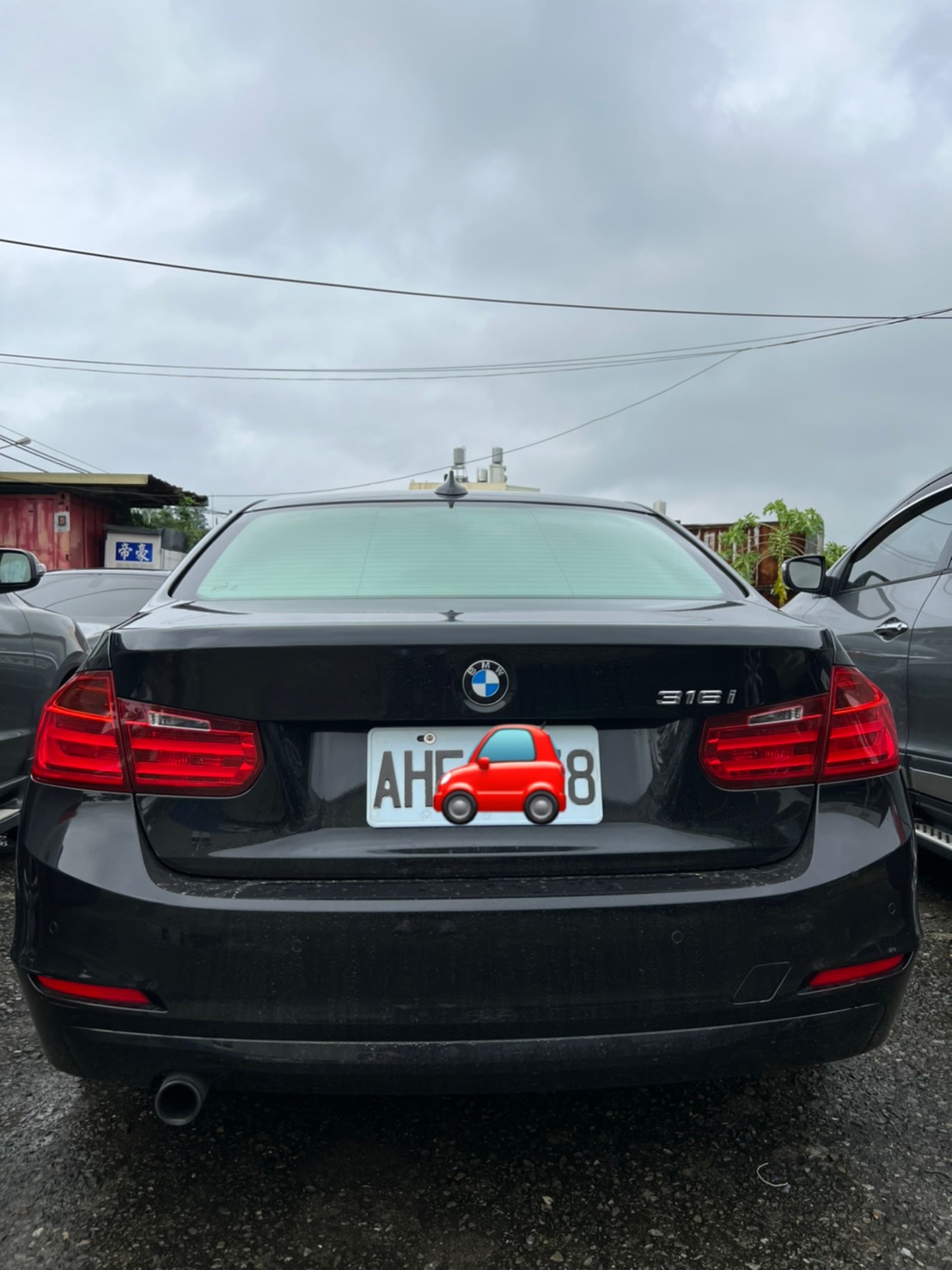 2014 寶馬 BMW 316I  外觀內裝都漂亮 僅跑13萬多 配備好滿  第2張相片