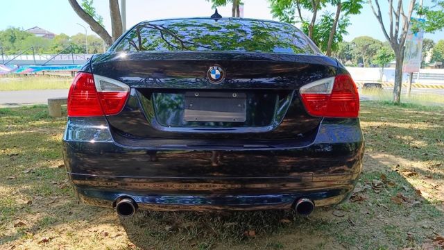 BMW 335i/雙增壓引擎/I-KEY/天窗/雙前電動座椅/左右恆溫空調  第6張相片