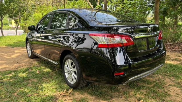 NISSAN SENTRA/I-KEY/摸門/倒車顯影/定速/電動後視鏡/後座出風口  第7張相片
