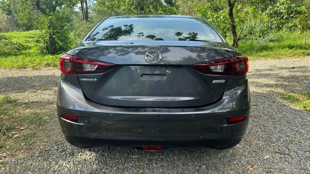 MAZDA 馬3/I-KEY/倒車顯影/天窗/胎壓偵測/循跡防滑/怠速熄火/定速/恆溫空調/電動後視鏡  第6張相片