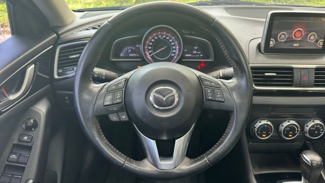 MAZDA 馬3/I-KEY/倒車顯影/天窗/胎壓偵測/循跡防滑/怠速熄火/定速/恆溫空調/電動後視鏡  第14張相片