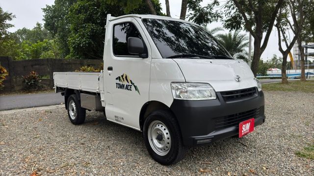 TOYOTA TOWN ACE/自排/TSS版/循跡防滑/胎壓偵測  第4張相片