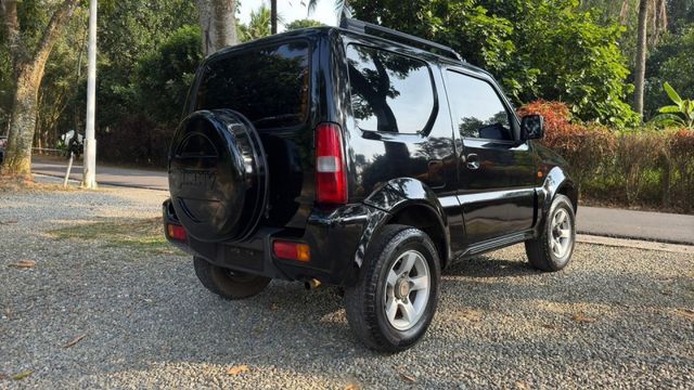 SUZUKI JIMNY/三門/4WD/後視鏡電動調整/後座分離傾倒  第5張相片