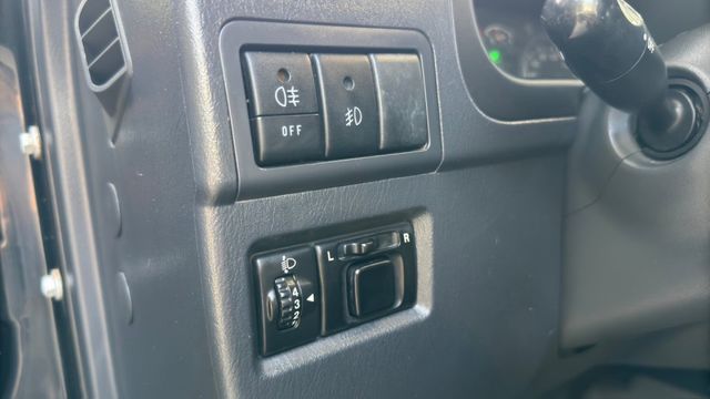 SUZUKI JIMNY/三門/4WD/後視鏡電動調整/後座分離傾倒  第12張相片