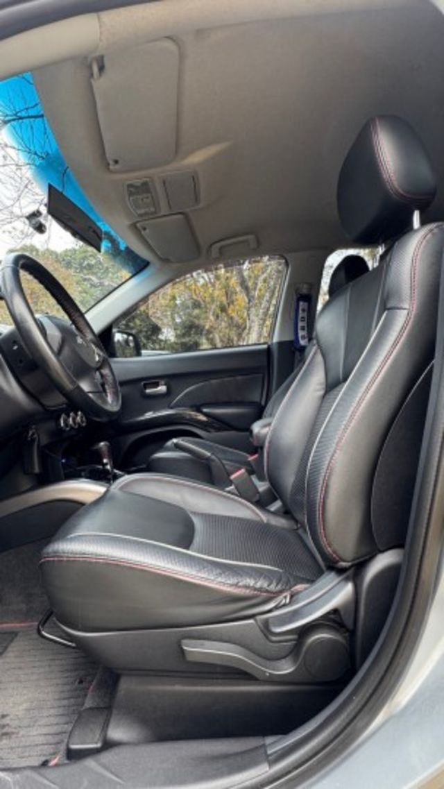 三菱 OUTLANDER/倒車顯影/定速/胎壓偵測/恆溫空調  第16張相片