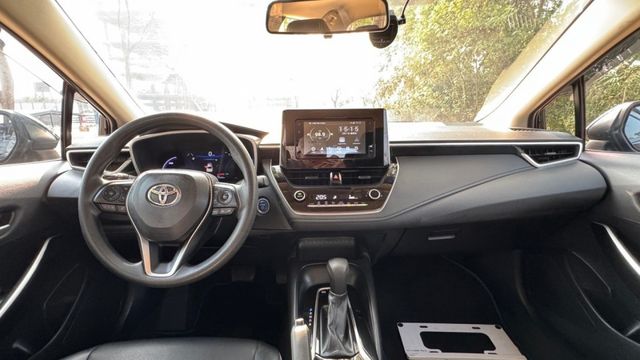 TOYOTA ALTIS/油電/I-KEY/跟車系統/倒車顯影/循跡防滑/盲點偵測/電動後視鏡/摸門/後座出風口  第12張相片