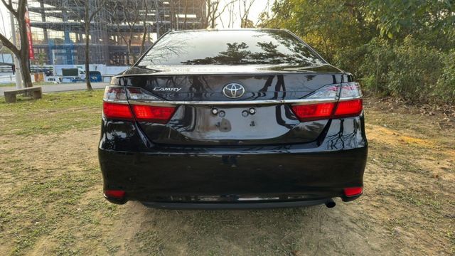 TOYOTA CAMRY/倒車顯影/胎壓偵測/雙區恆溫空調/電動後視鏡/後座出風口  第6張相片