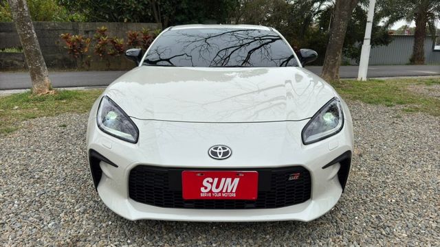TOYOTA GR86/手排/I-KEY/倒車顯影/雙前電熱椅/定速/循跡防滑/粉塵過濾器/煞車力道分配系統  第3張相片