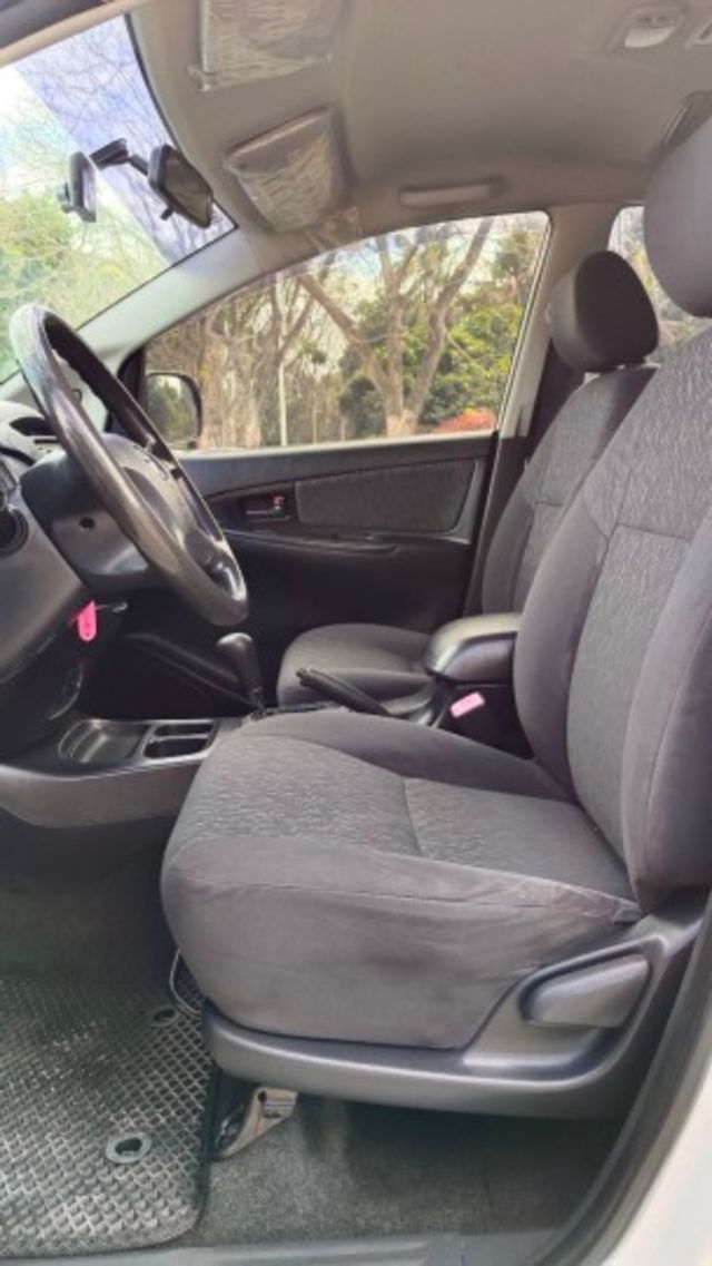 TOYOTA INNOVA/小客貨/後視鏡電動調整  第13張相片
