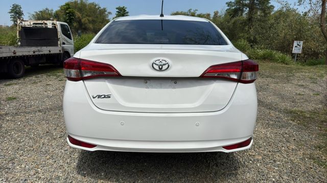 TOYOTA VIOS/代步車/稅金省/LED日行燈  第6張相片