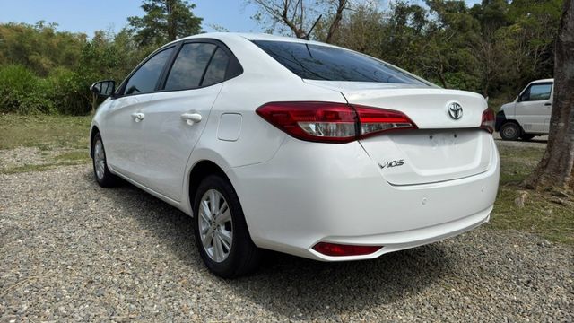 TOYOTA VIOS/代步車/稅金省/LED日行燈  第7張相片