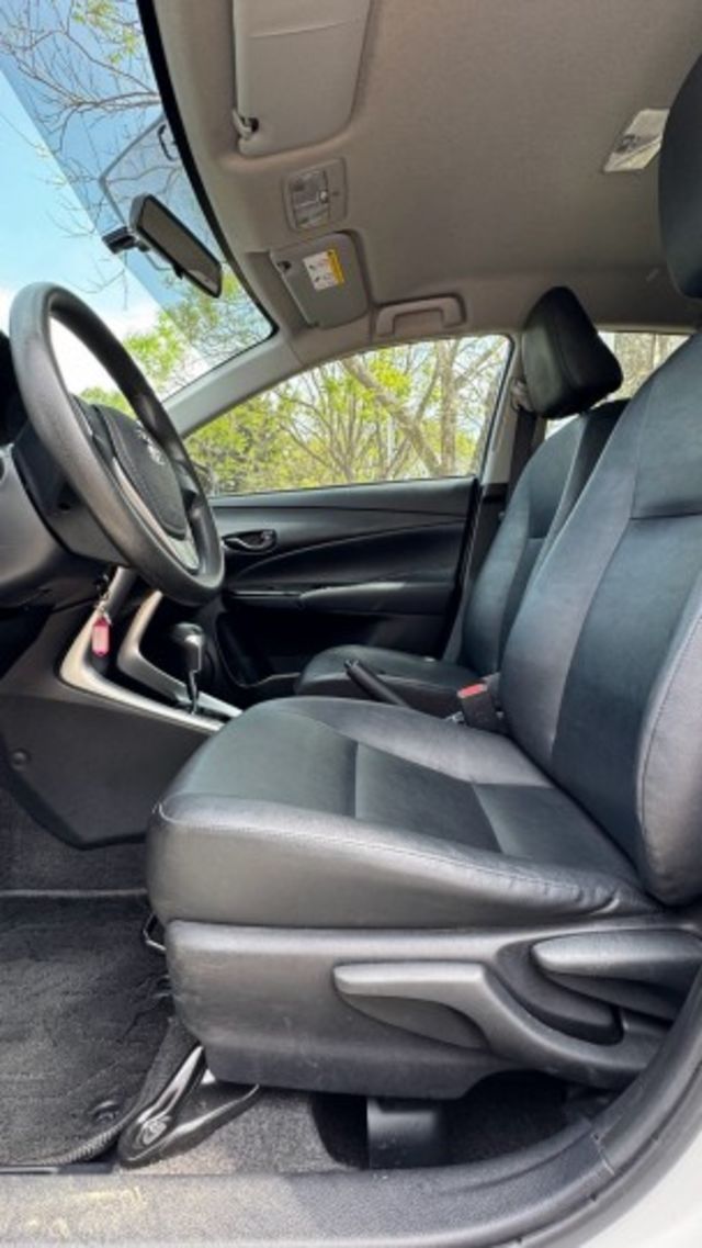 TOYOTA VIOS/代步車/稅金省/LED日行燈  第12張相片
