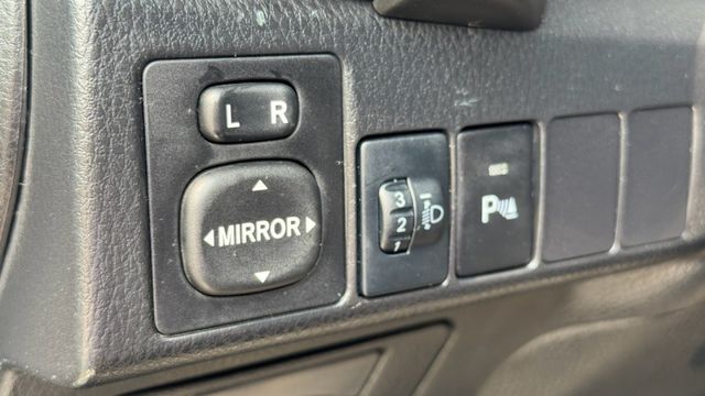 TOYOTA ALTIS/LED日行燈/電動後視鏡調整  第10張相片