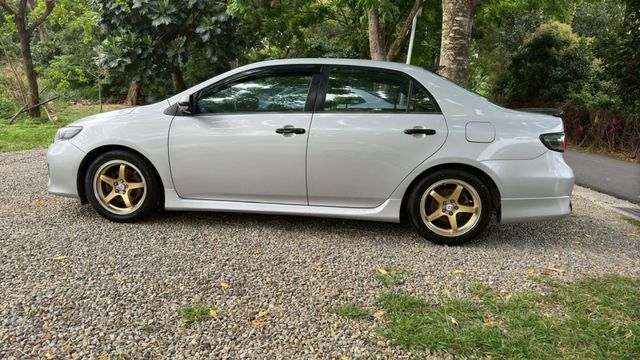 TOYOTA ALTIS/I-KEY/倒車顯影/定速/電動後視鏡/恆溫空調/抬頭顯示器  第8張相片