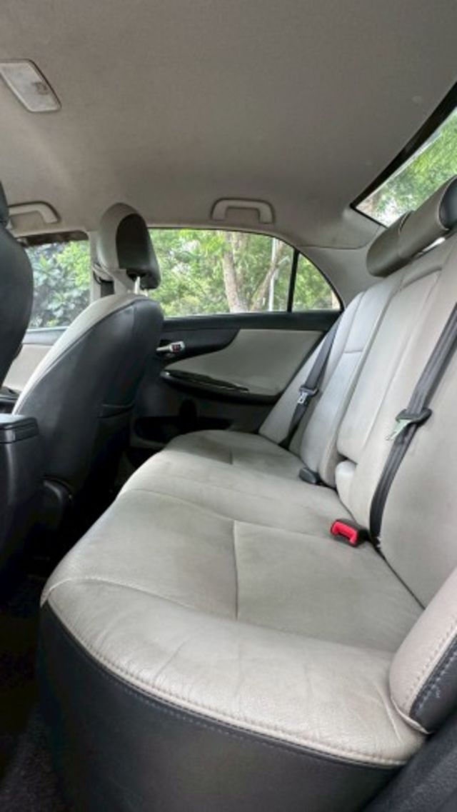 TOYOTA ALTIS/I-KEY/倒車顯影/定速/電動後視鏡/恆溫空調/抬頭顯示器  第16張相片