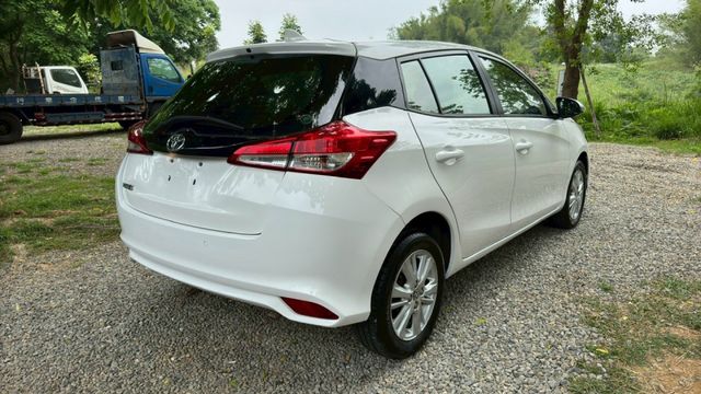 TOYOTA YARIS/LED日行燈/循跡防滑/電動後視鏡  第5張相片