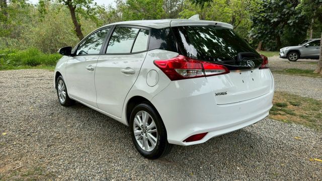 TOYOTA YARIS/LED日行燈/循跡防滑/電動後視鏡  第7張相片