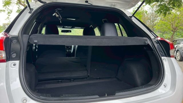 TOYOTA YARIS/LED日行燈/循跡防滑/電動後視鏡  第16張相片