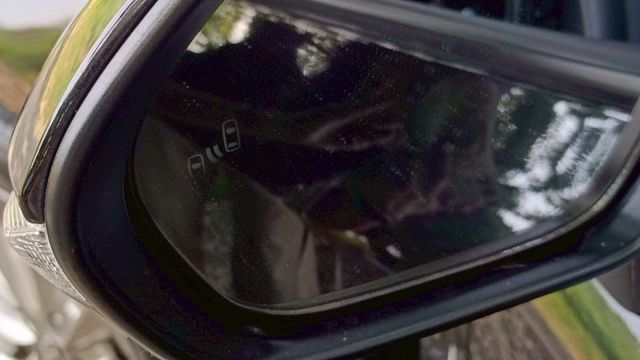 TOYOTA ALTIS/油電/I-KEY/倒車顯影/盲點偵測/胎壓偵測/摸門/跟車系統  第14張相片