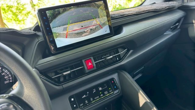 TOYOTA YARIS CROSS/I-KEY/倒車顯影/跟車系統/胎壓偵測/電子手煞車/循跡防滑/自動緊急煞車系統  第10張相片
