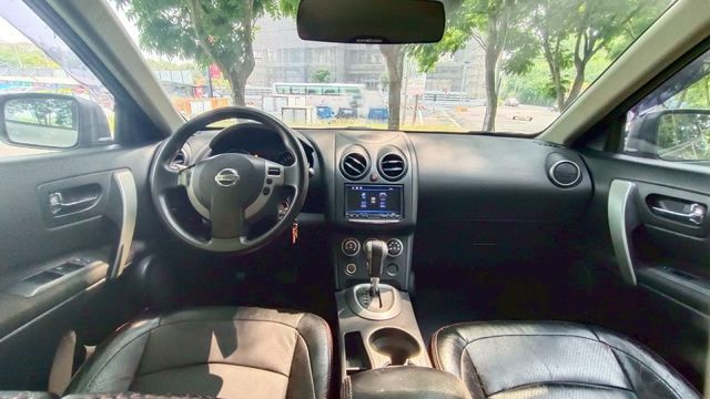NISSAN ROGUE/AWD/倒車顯影/定速/循跡防滑  第9張相片